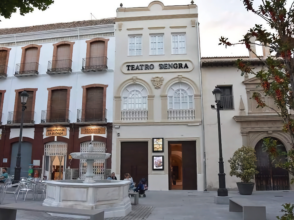 Teatro Dengra, Baza